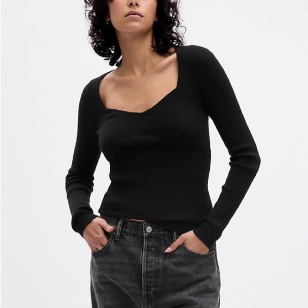 Gap ribbed wool poly blend corset sweater with sweetheart neckline